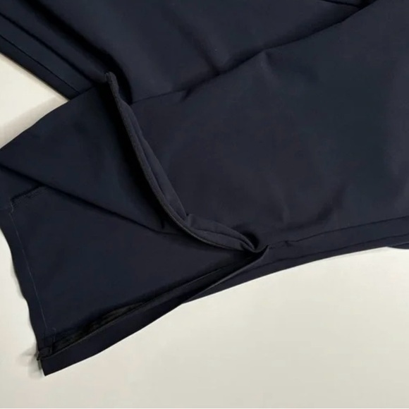 Athleta Metropolis Straight Leg Navy Pant Women’s Size 8 Ankle Zip Stretch - Picture 5 of 6